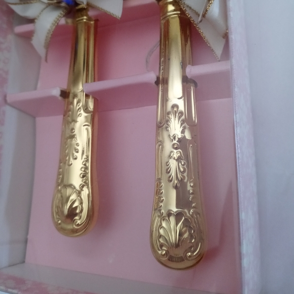Vintage Hortense B. Hewitt Co. Gold Handled Serving Set. - Picture 2 of 5